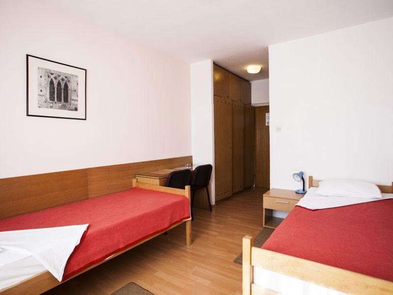 Hostel Arena Zagreb Exterior photo
